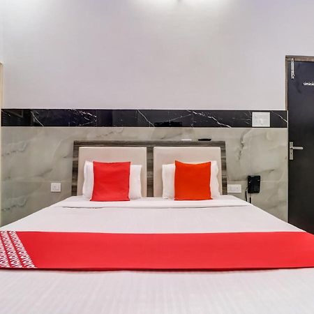 Oyo Flagship 83121 Hotel Rose Vip Saharanpur Exterior foto