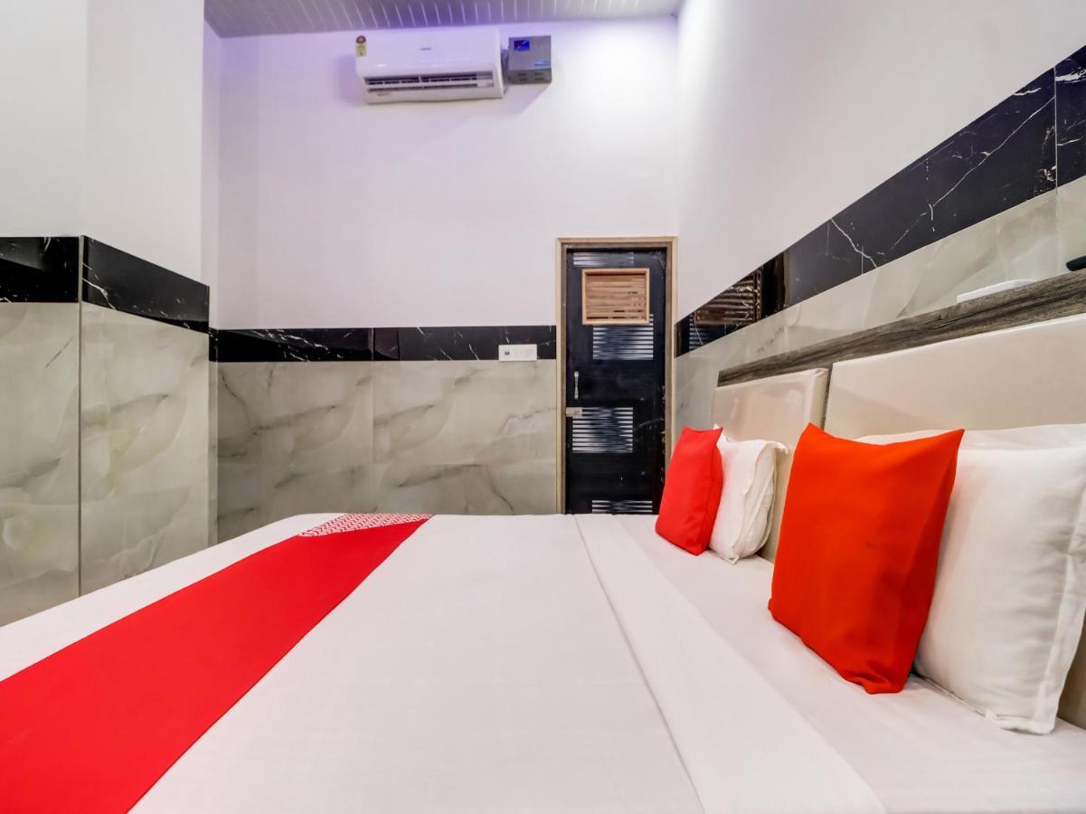Oyo Flagship 83121 Hotel Rose Vip Saharanpur Exterior foto
